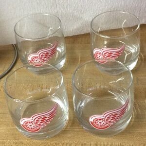 New 4 Whiskey Glasses